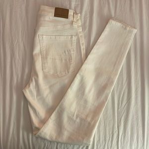 American Eagle Ripped White Jeans